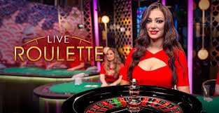 Live dealer at Teen Patti table on 367 slot mobile app with card hands visible